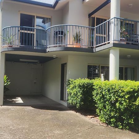 La Villa At Beach Court Airlie Beach Exterior foto
